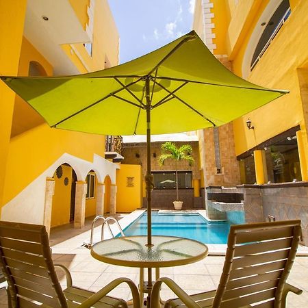 Suites Flamboyanes ميريدا المظهر الخارجي الصورة