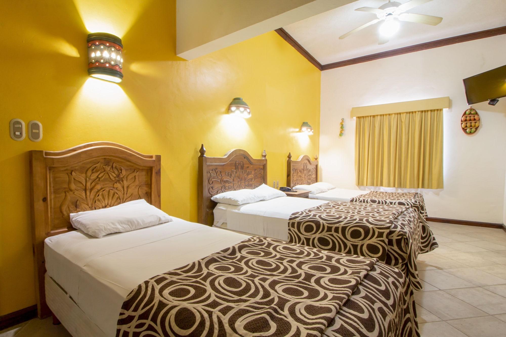 Suites Flamboyanes ميريدا المظهر الخارجي الصورة